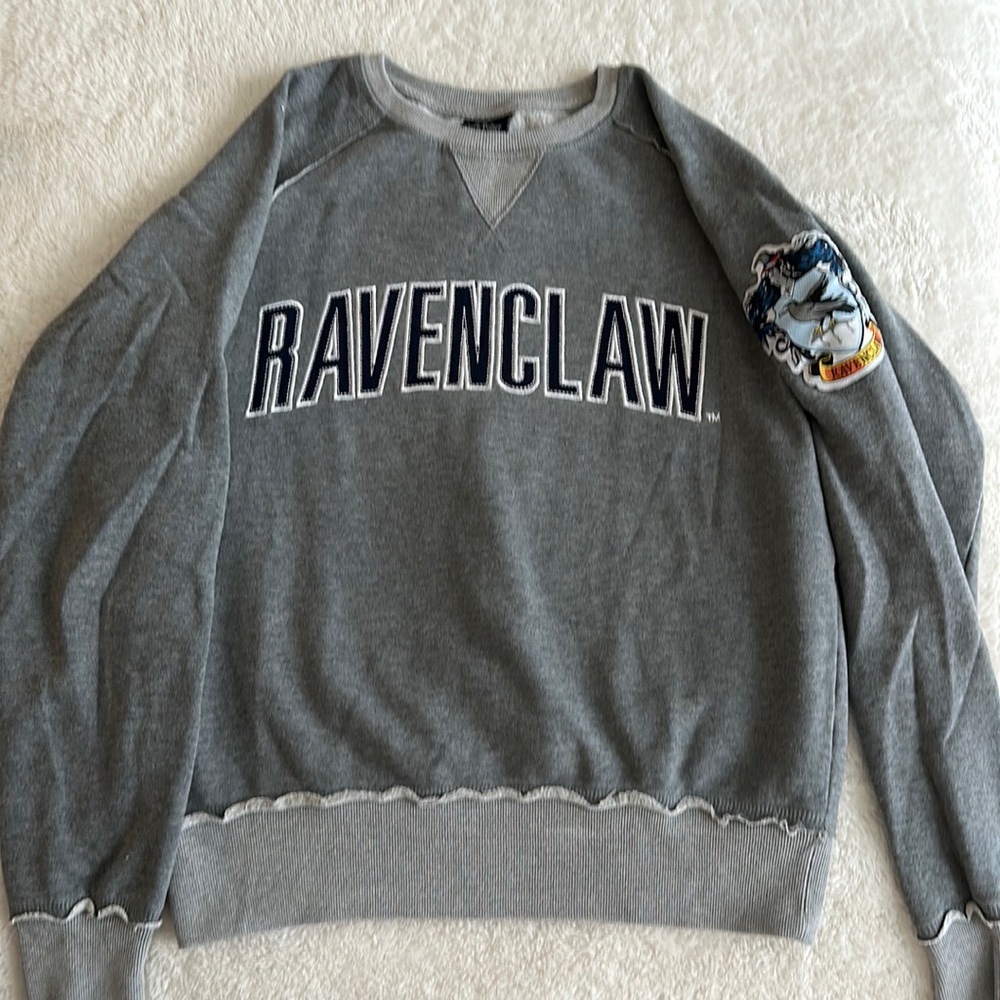 Ravenclaw Crewneck Sweater | Wizarding World of Harry Potter Official Merch